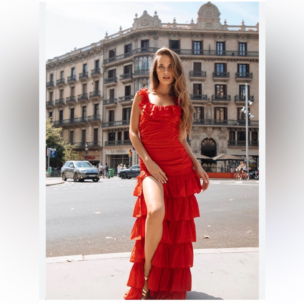 Luxxel Vibrant Red Garment